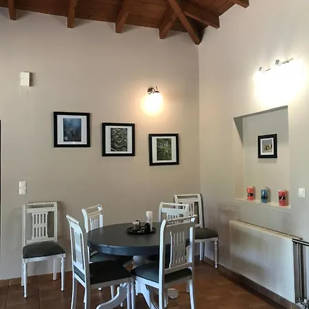 Εξοχικό σπίτι Country House *