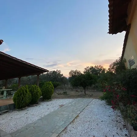 Εξοχικό σπίτι Country House *